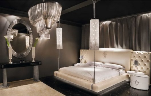 Кровать Beauforts с декоративными светильниками 