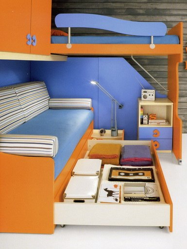 диван с дополнительной системой хранения Smail Orange 7