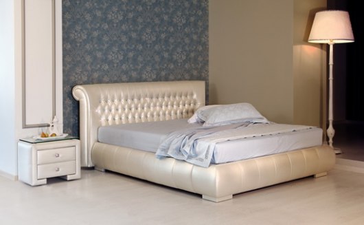 Кровать "Beatrice".Цена - ткань от 95000 руб, кожа от 194000 руб