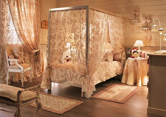 кровать с балдахином Provence 1
